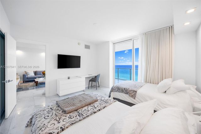3951 S Ocean Dr 1202, Hollywood, FL 33019