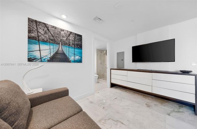 3951 S Ocean Dr 1202, Hollywood, FL 33019