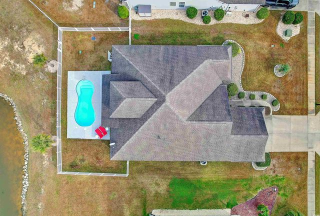 530 Tourmaline Dr., Little River, SC 29566