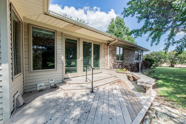 154 E US 34 Highway, Mendota, IL 61342