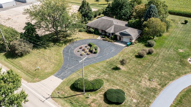 154 E US 34 Highway, Mendota, IL 61342