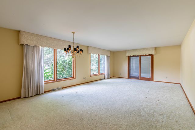 154 E US 34 Highway, Mendota, IL 61342