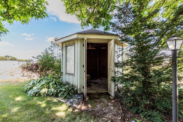 154 E US 34 Highway, Mendota, IL 61342