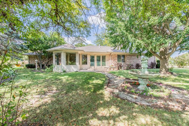 154 E US 34 Highway, Mendota, IL 61342