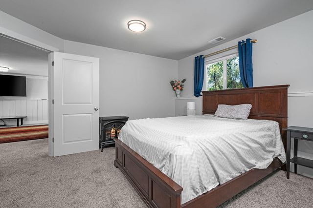 8739 Coyle Drive, Pinckney, MI 48169