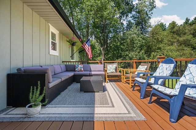 8739 Coyle Drive, Pinckney, MI 48169