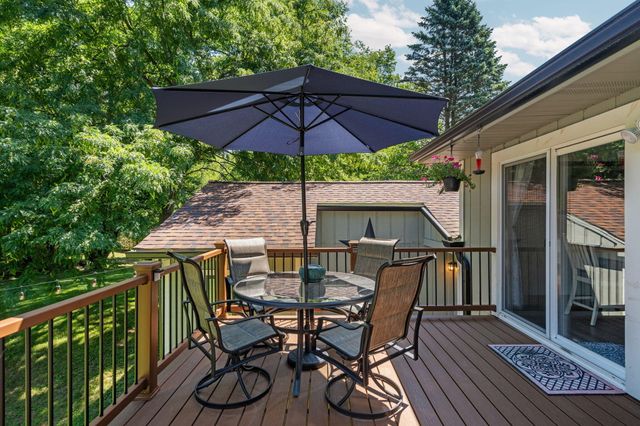 8739 Coyle Drive, Pinckney, MI 48169