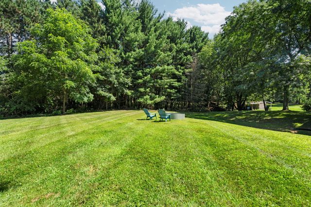 8739 Coyle Drive, Pinckney, MI 48169