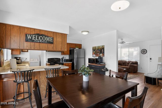 10545 W DIANA Avenue, Peoria, AZ 85345