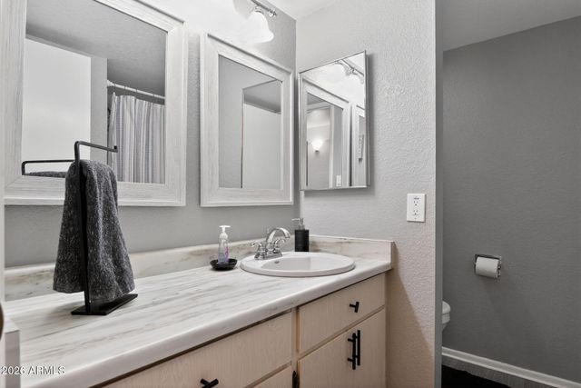 10545 W DIANA Avenue, Peoria, AZ 85345