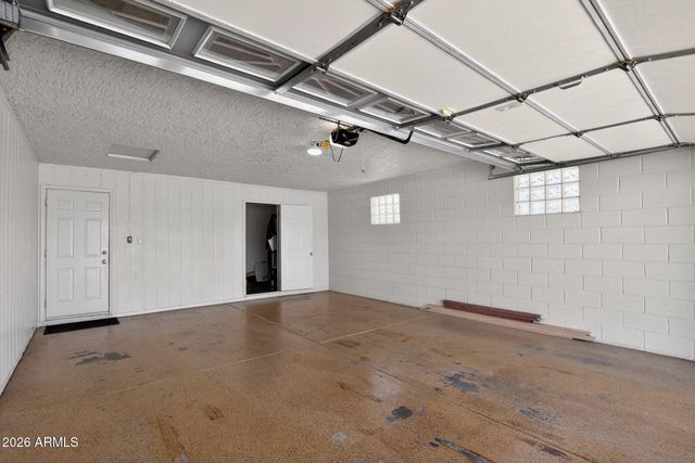 10545 W DIANA Avenue, Peoria, AZ 85345