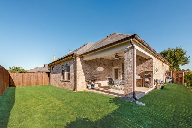 8301 Whistling Duck Drive, Fort Worth, TX 76118
