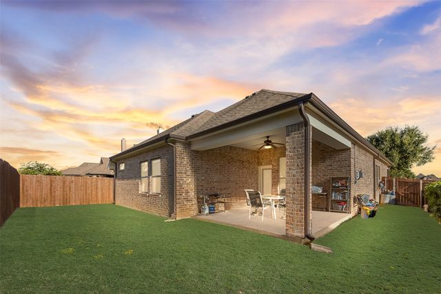 8301 Whistling Duck Drive, Fort Worth, TX 76118
