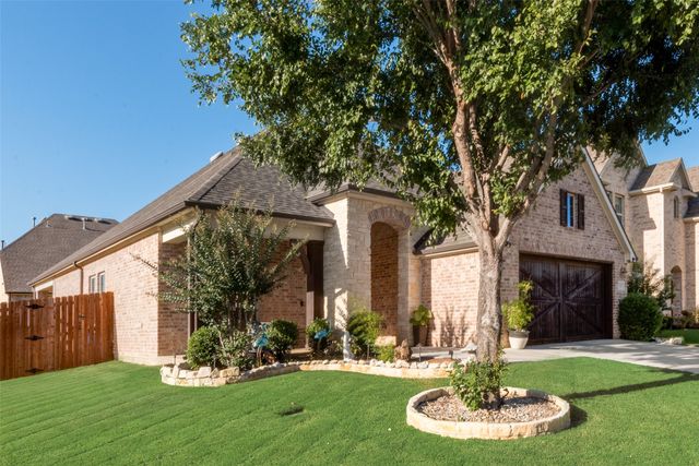8301 Whistling Duck Drive, Fort Worth, TX 76118