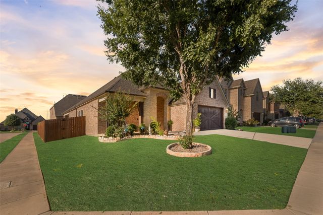 8301 Whistling Duck Drive, Fort Worth, TX 76118