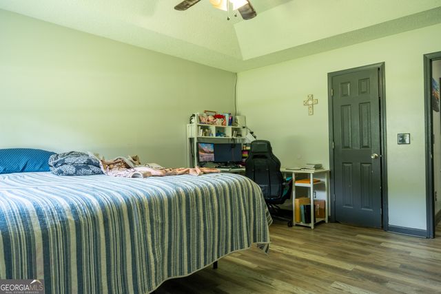 132 Old Stonewall Drive, Locust Grove, GA 30248