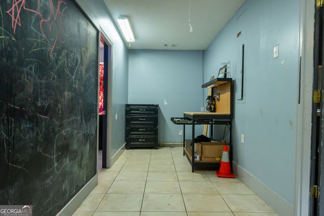 132 Old Stonewall Drive, Locust Grove, GA 30248