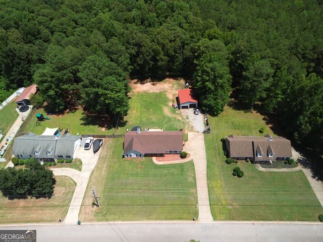 132 Old Stonewall Drive, Locust Grove, GA 30248