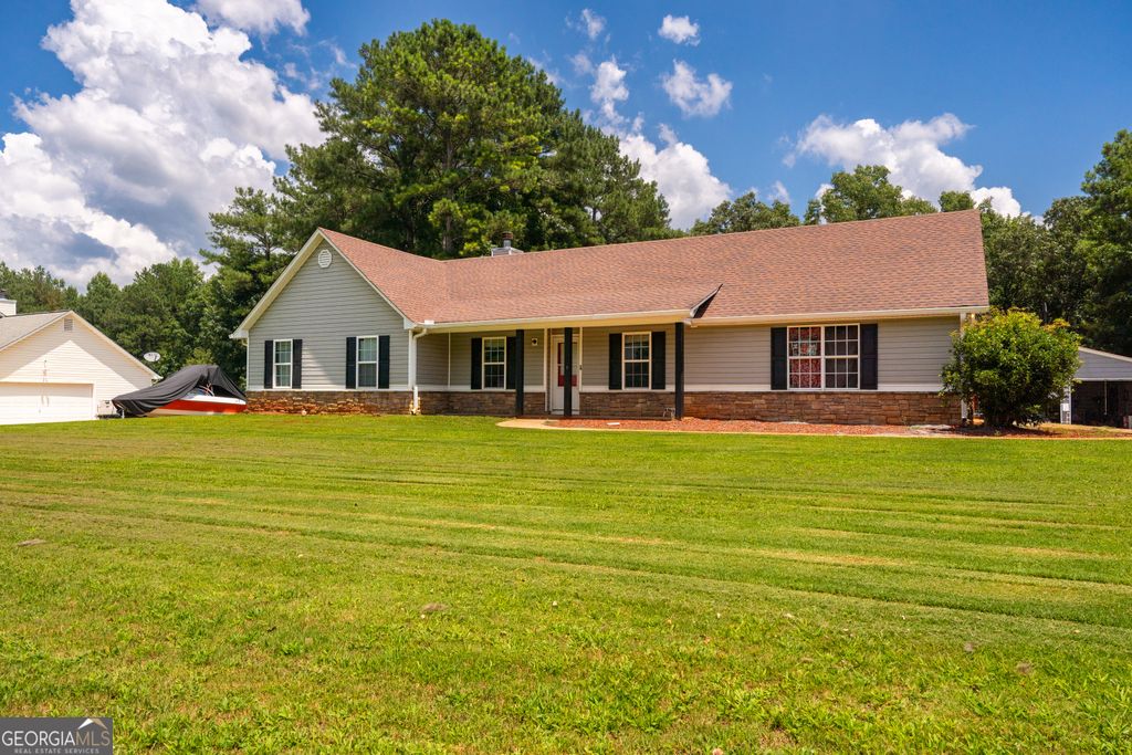132 Old Stonewall Drive, Locust Grove, GA 30248