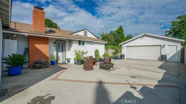 15370 Kadota, Sylmar, CA 91342