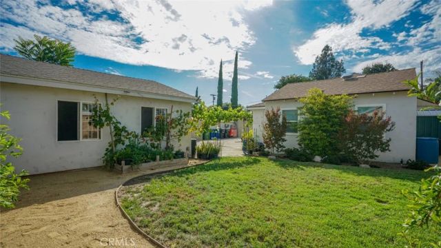 15370 Kadota, Sylmar, CA 91342