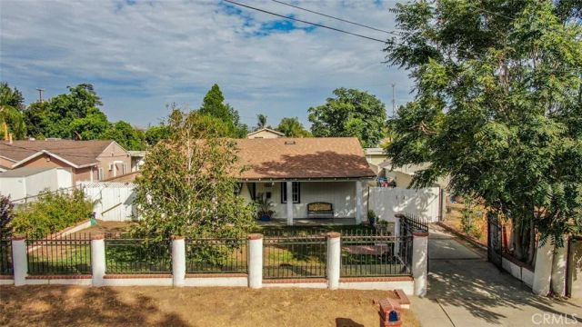 15370 Kadota, Sylmar, CA 91342