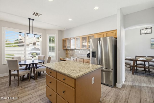 3302 E Javelina Avenue, Mesa, AZ 85204