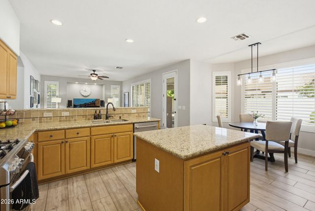 3302 E Javelina Avenue, Mesa, AZ 85204