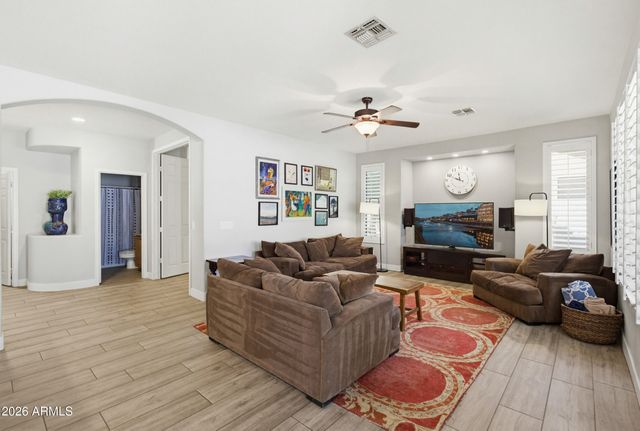 3302 E Javelina Avenue, Mesa, AZ 85204