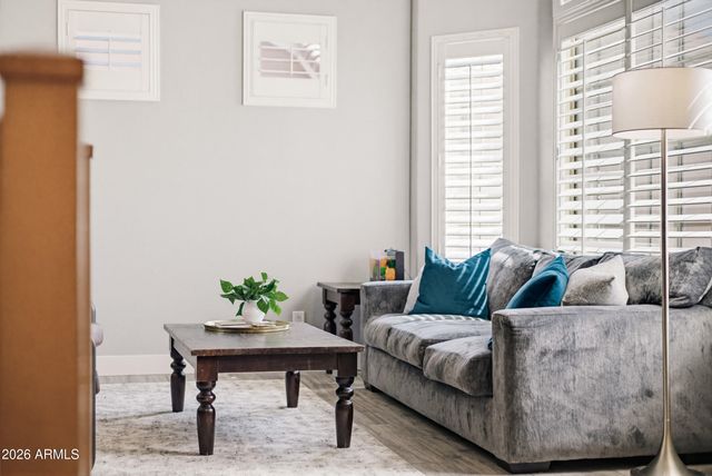 3302 E Javelina Avenue, Mesa, AZ 85204