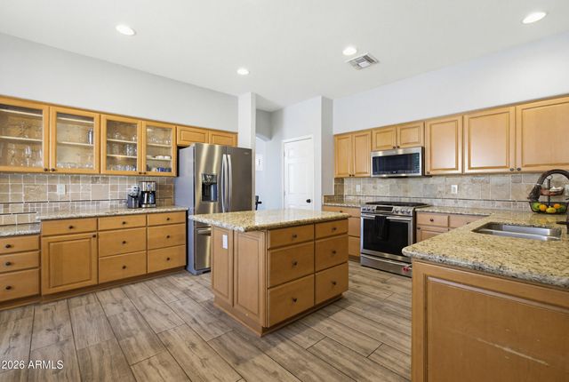 3302 E Javelina Avenue, Mesa, AZ 85204