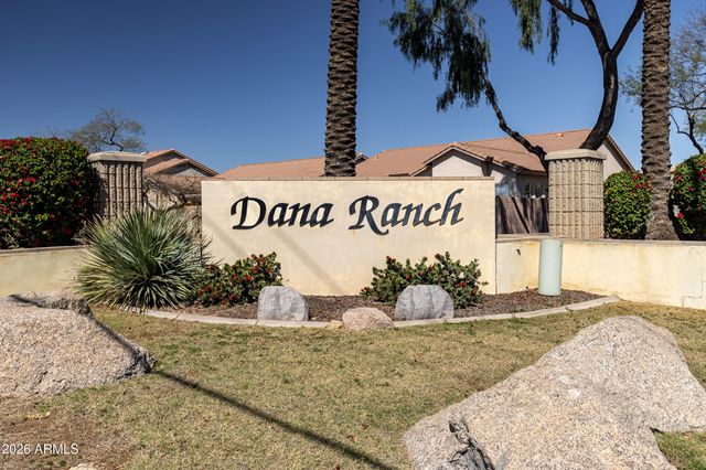 3302 E Javelina Avenue, Mesa, AZ 85204