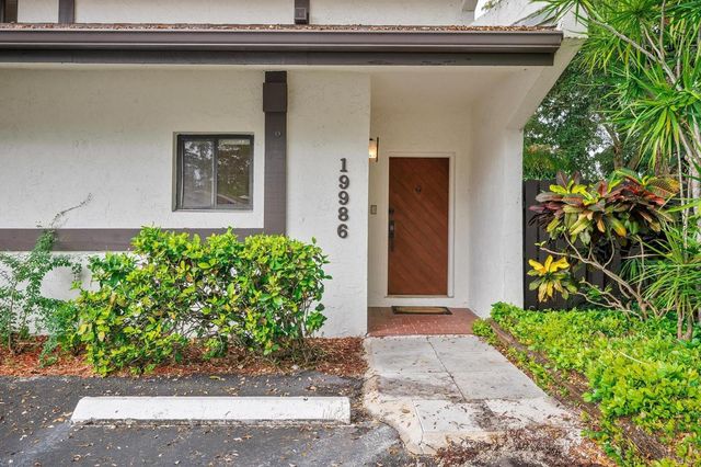 19986 NE 5th Court 4d, Miami, FL 33179