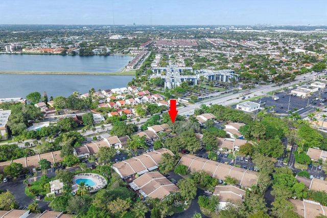 19986 NE 5th Court 4d, Miami, FL 33179