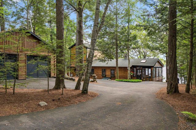 122 Broadside Road, Wolfeboro, NH 03894