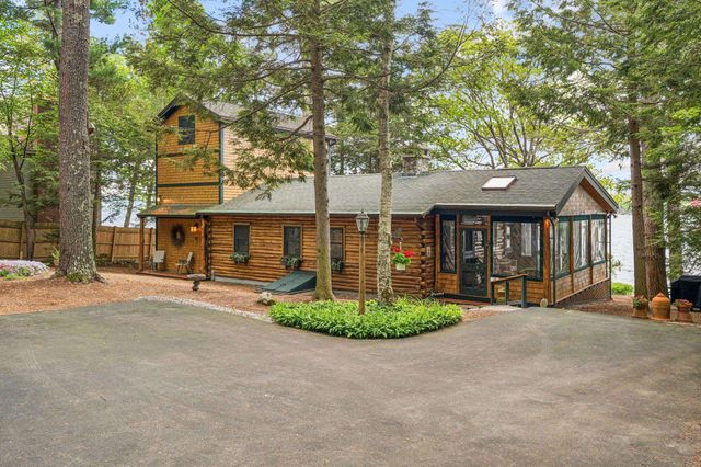 122 Broadside Road, Wolfeboro, NH 03894