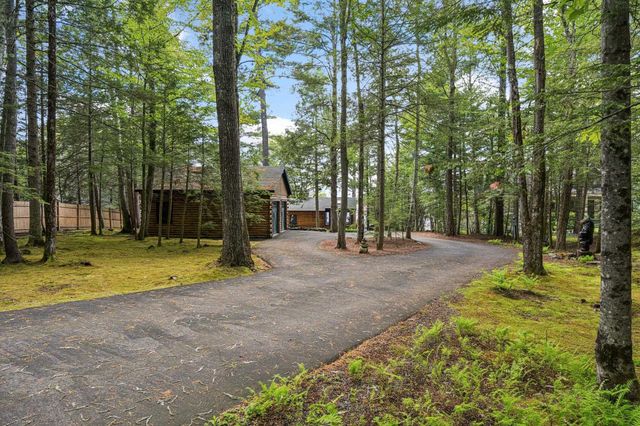 122 Broadside Road, Wolfeboro, NH 03894