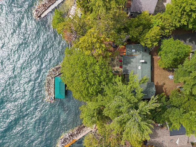 122 Broadside Road, Wolfeboro, NH 03894