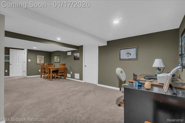 2115 Oakbrook Boulevard, Commerce Charter Township, MI 48390