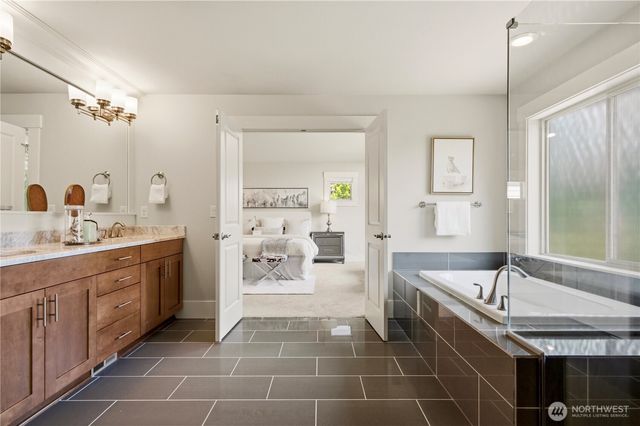 920 233rd Place NE, Sammamish, WA 98074
