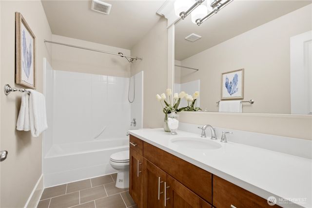 920 233rd Place NE, Sammamish, WA 98074