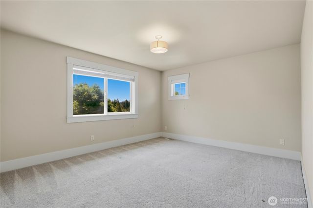 920 233rd Place NE, Sammamish, WA 98074