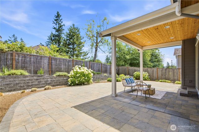 920 233rd Place NE, Sammamish, WA 98074
