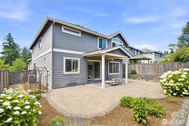 920 233rd Place NE, Sammamish, WA 98074