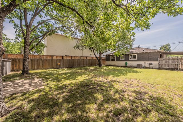 4411 Merrell Road, Dallas, TX 75229