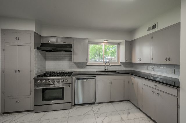 4411 Merrell Road, Dallas, TX 75229