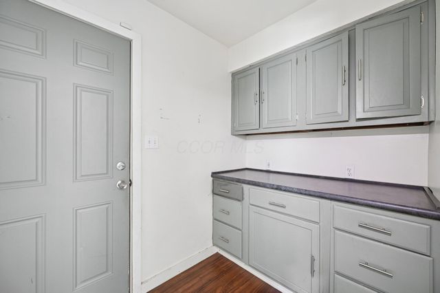 1727 Sioux Court, Grove City, OH 43123