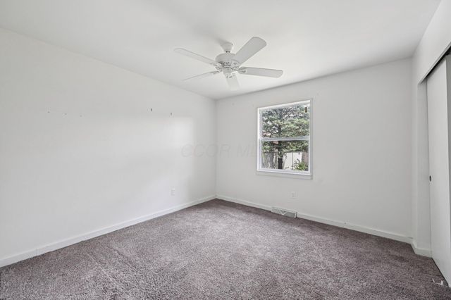 1727 Sioux Court, Grove City, OH 43123