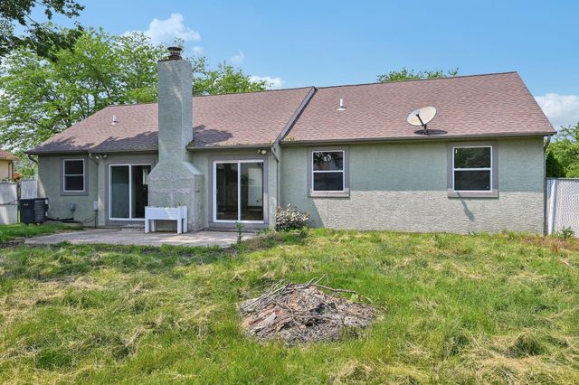 1727 Sioux Court, Grove City, OH 43123