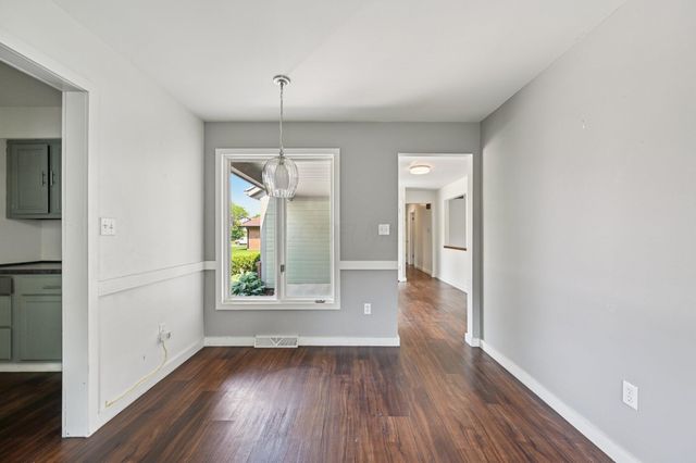 1727 Sioux Court, Grove City, OH 43123